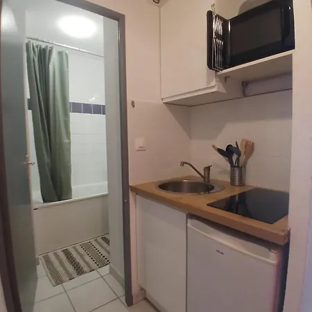 Mediterranean Cocoon Parking Loggia Washing Machine * נים