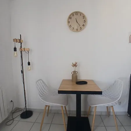 Appartement Mediterranean Cocoon Parking Loggia Washing Machine Nîmes